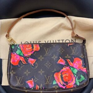Louis Vuitton Pochette Accessoires Stephen Sprouse Roses